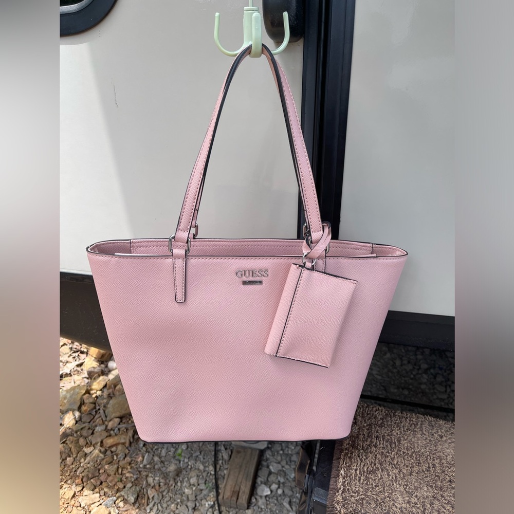 Guess pink pebbled leather purse